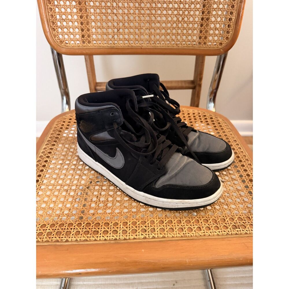 Black on Black Nike Jordan 1 Mid High